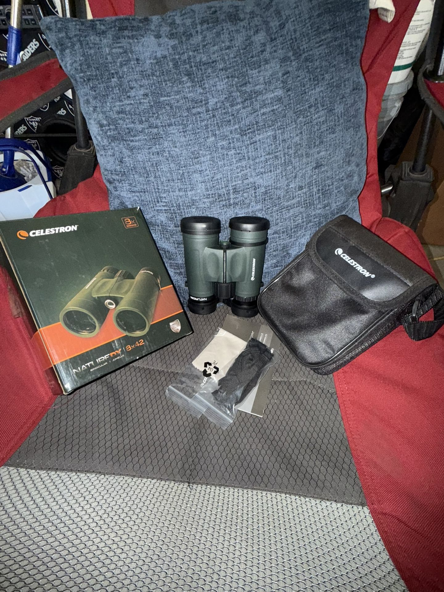 Celestron 8x42 NatureDX