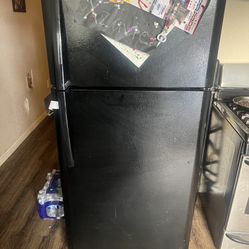 Rigidaire Refrigerator 