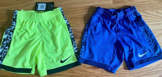 Nike shorts size 4/5T