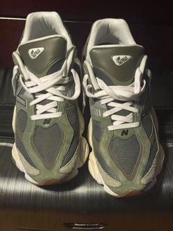 New Balance 9060 Sneakers Olive Green