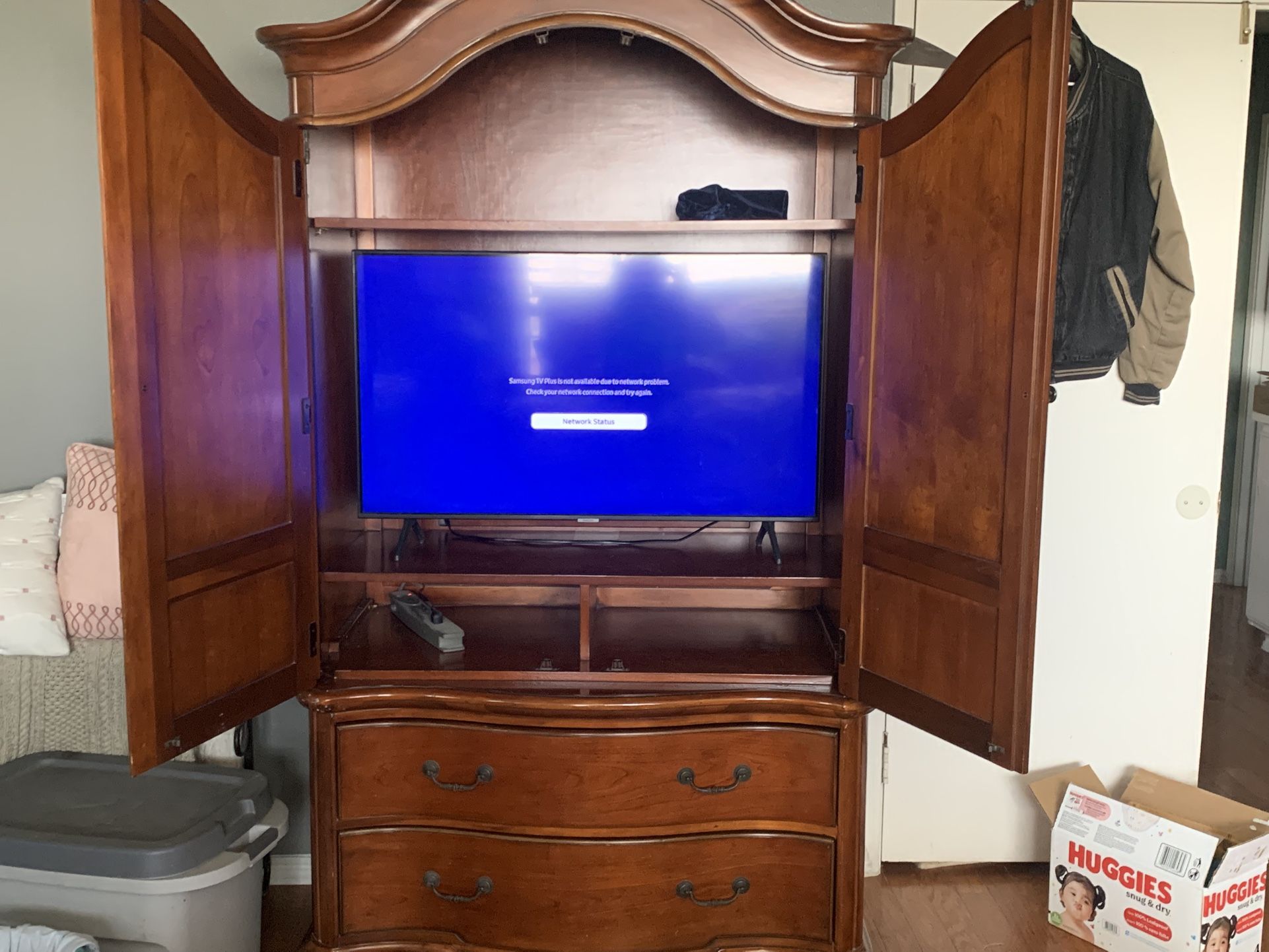 TV Cabinet