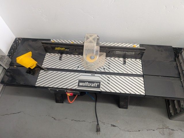 Wolfcraft Router Table With Router 