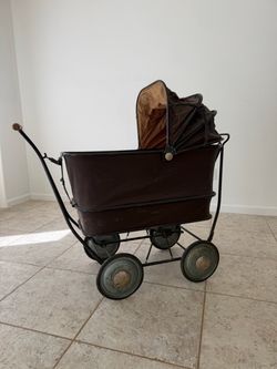 1920’s Vintage baby carriage