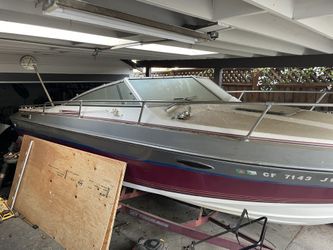 89 Four Winns 215 / 3000 OBO 