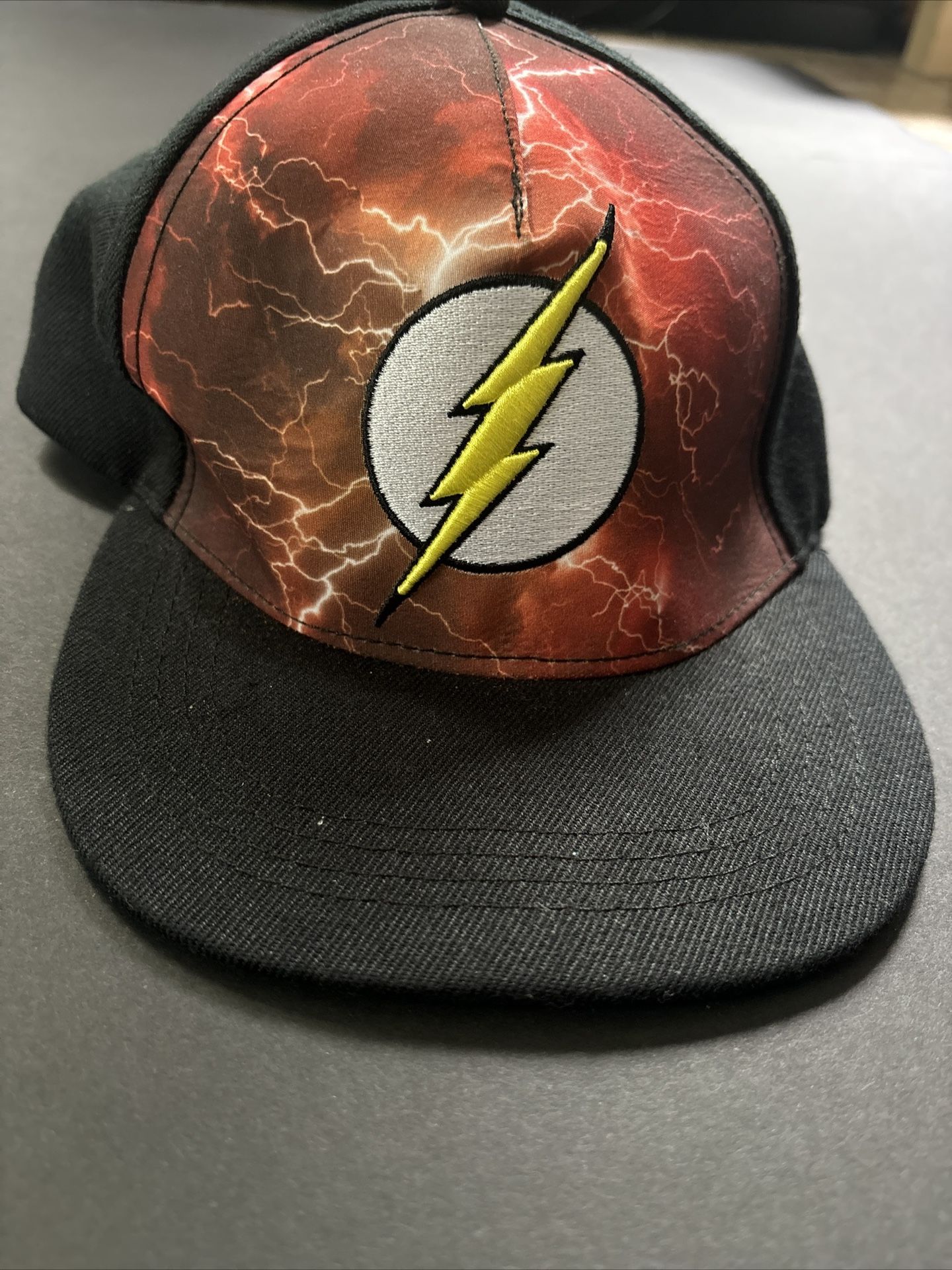 The Flash Six Flags Snap Back Hat Black and Red, Adjustable