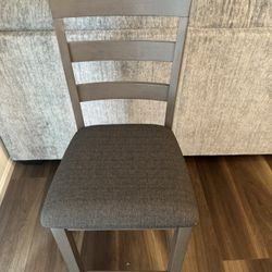Counter Height Chairs