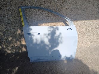 2023-24 Kia Sportage Right front door