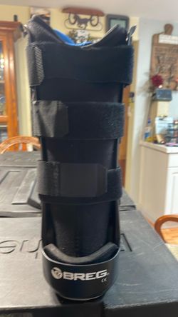 Breg  medical boot