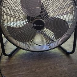 Utilitech  Fan