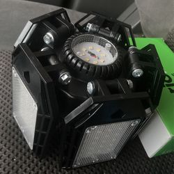 DEFORMABLE LED LIGHT