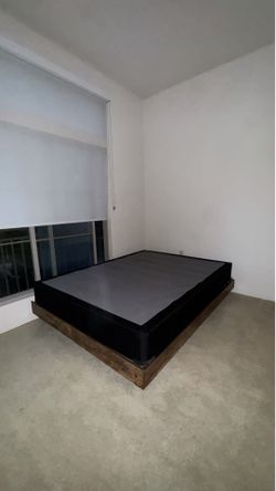 Queen bed frame + box spring