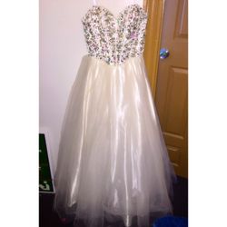 Beautiful brand new Gown orig.$200