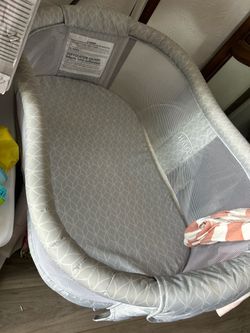 Halo bassinet swivel
