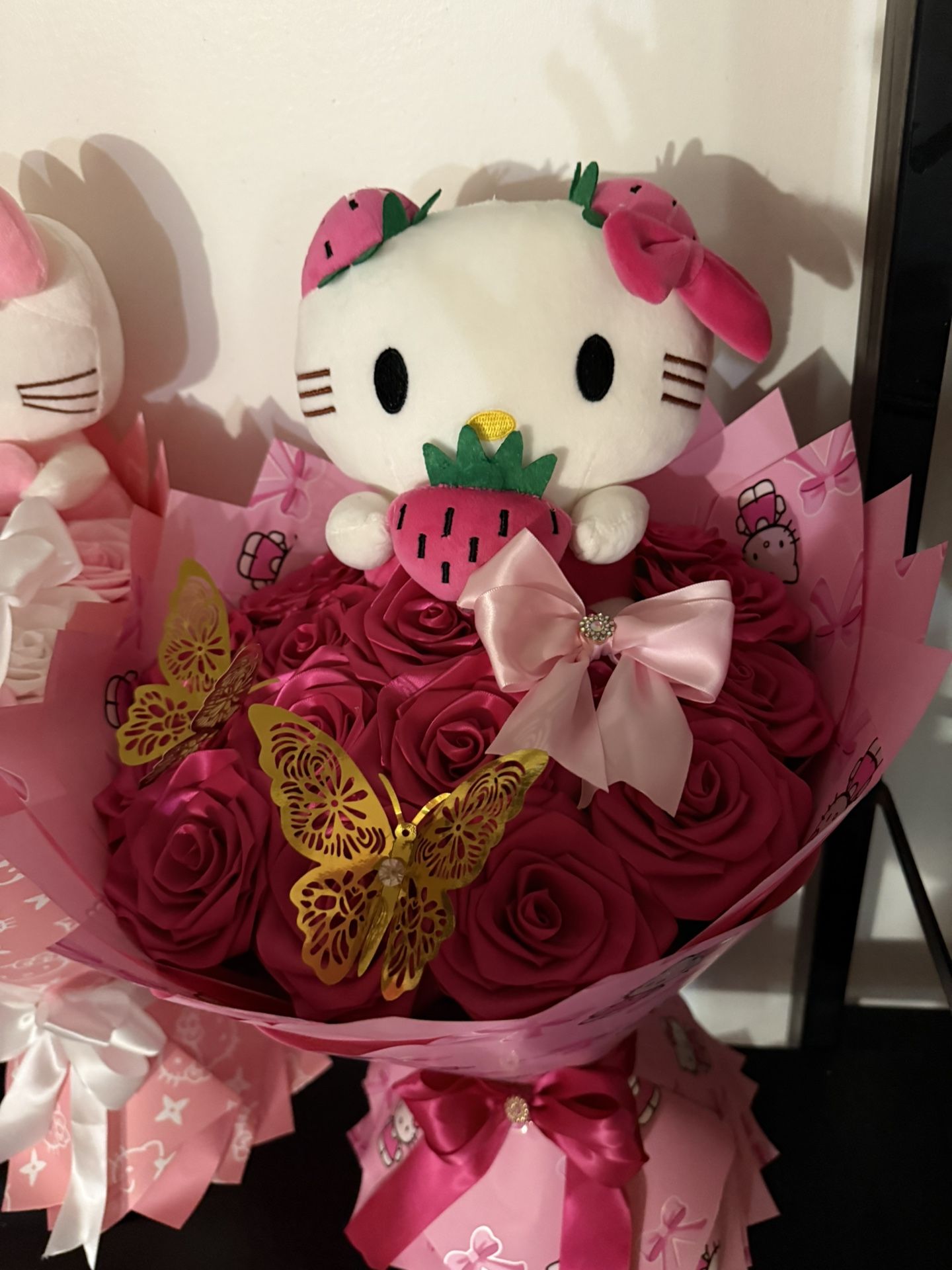 hello kitty flower bouquet