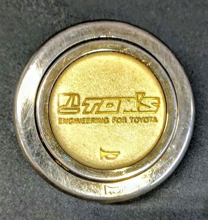 Tom's Racing horn button