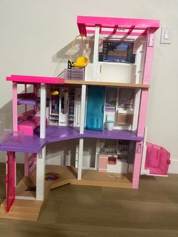 Barbie dream house