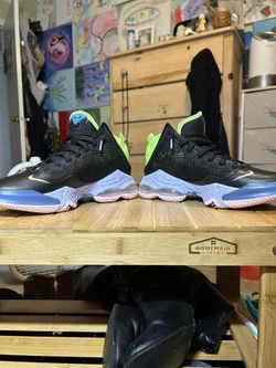 2022 LeBron 19 Low 'Ghost Green' 8.5 men’s