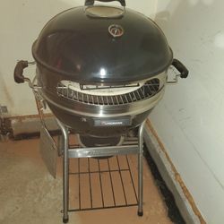 Landmann Pizza Kettle and Grill