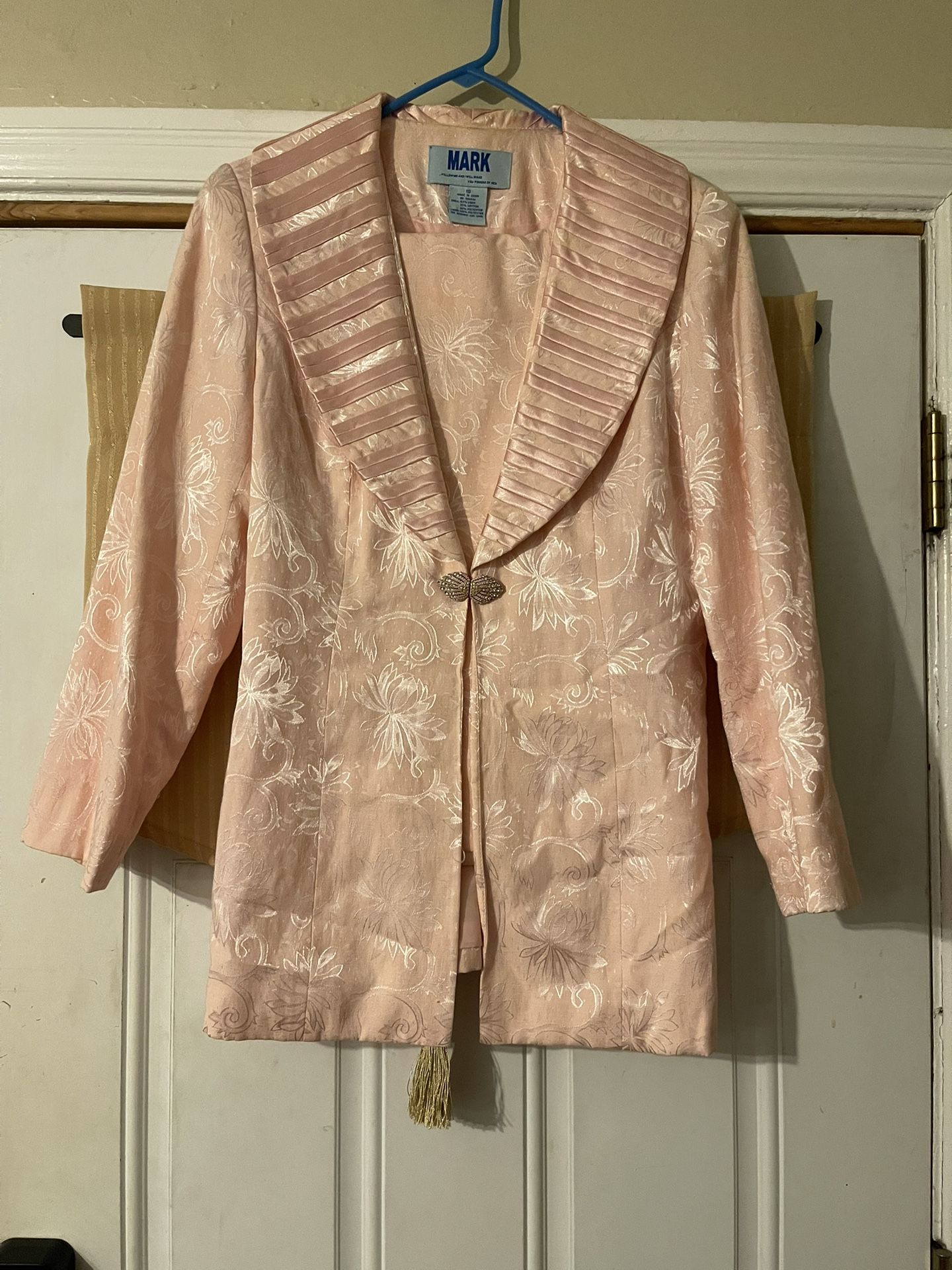 Ladies 2-piece Skirt Suit - Pink - Size 10