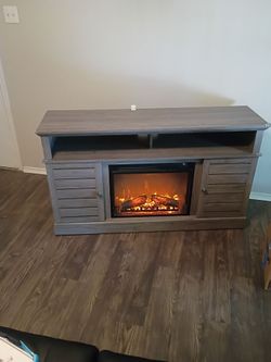 Entertainment center