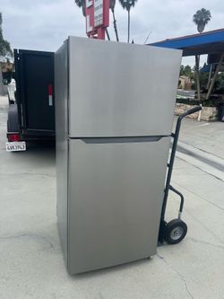 Insignia Refrigerator