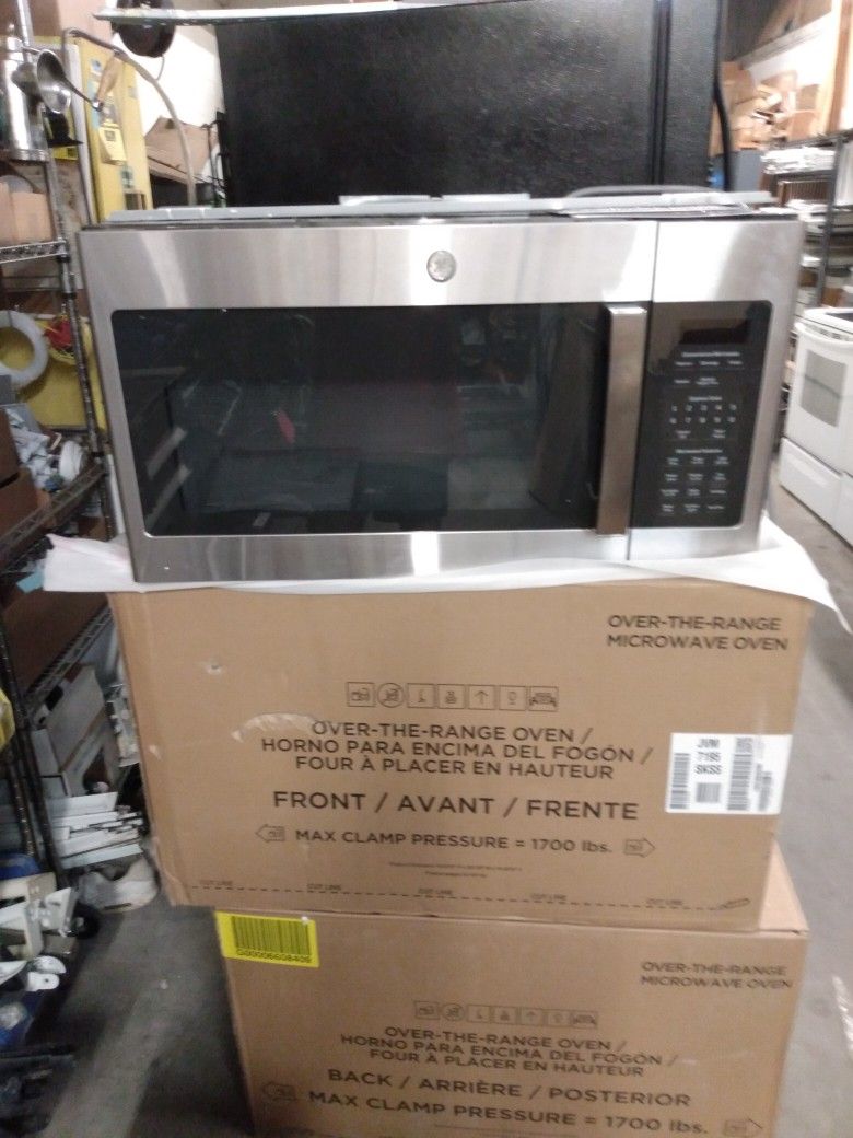 Over The Counter Microwave.. NEW