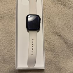 Apple Watch, Series 8