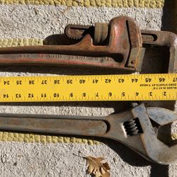 Pipe Wrench Crescent Wrench 24 Inch 18 Inch