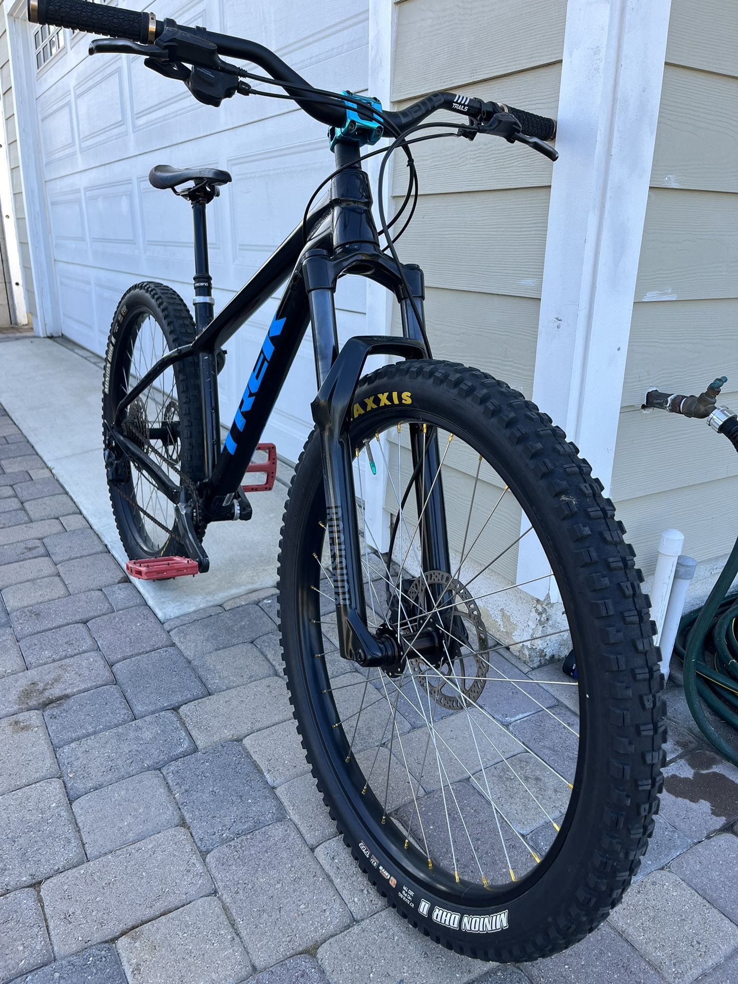 TREK Roscoe Hardtail MTB Size Medium