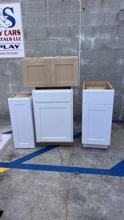 Cabinets for sale $100 for all 4