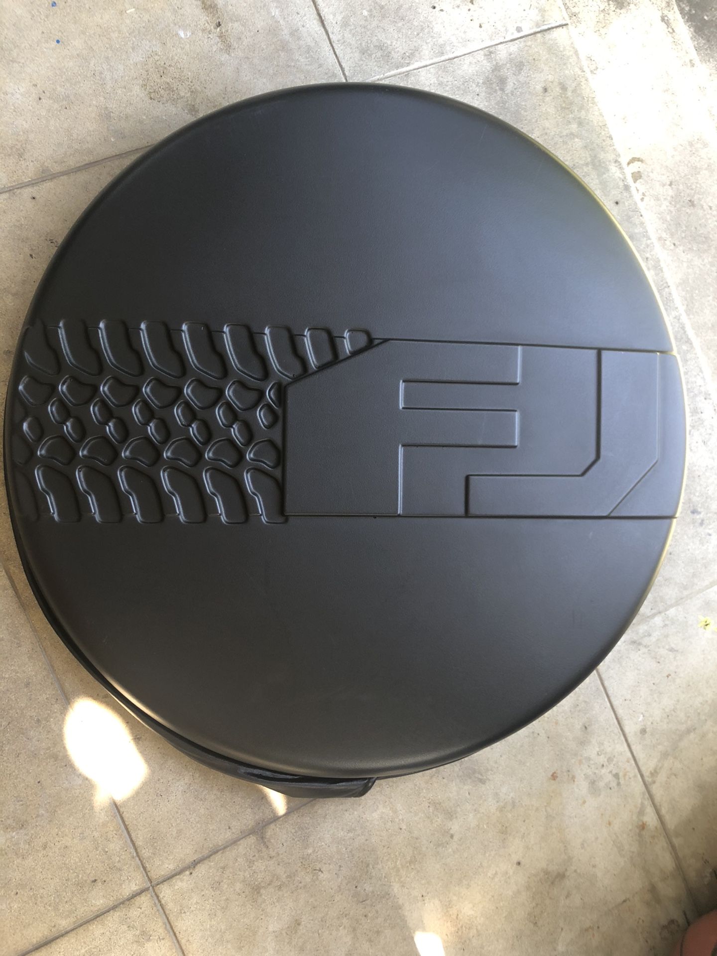 Toyota FJ Cruiser spare tire cover 20072014 for Sale in Fullerton, CA