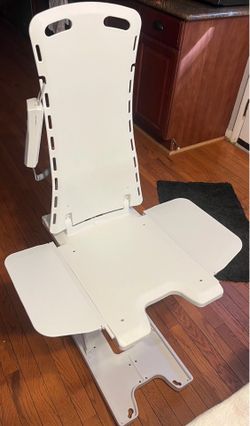 Whisper Bath Lift