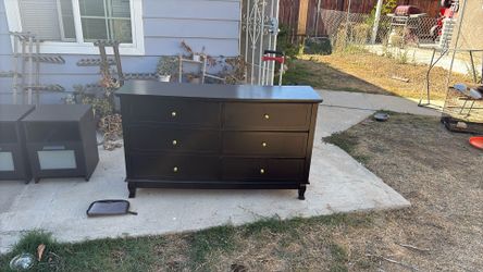 Dresser Black Used