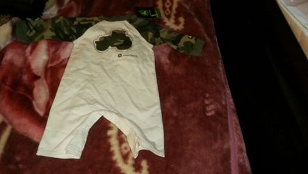 Nwt 3/6 John Deere outfit