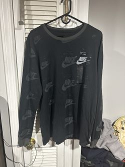 Brand New Large Nike Long Sleeve