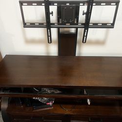 TV Stand/Entertainment Center 