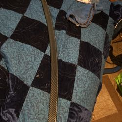 carbinfiber truck lip 2005-2014 mustang gt