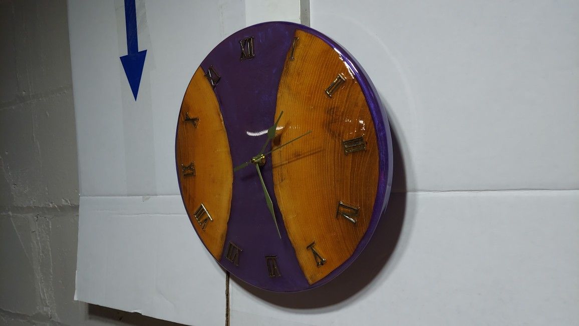 Epoxy Resin Wood Clock Hand Made Echo A Mano