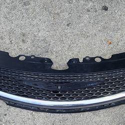 2015 2016 2017 CHRYSLER 200 FRONT BUMPER GRILL