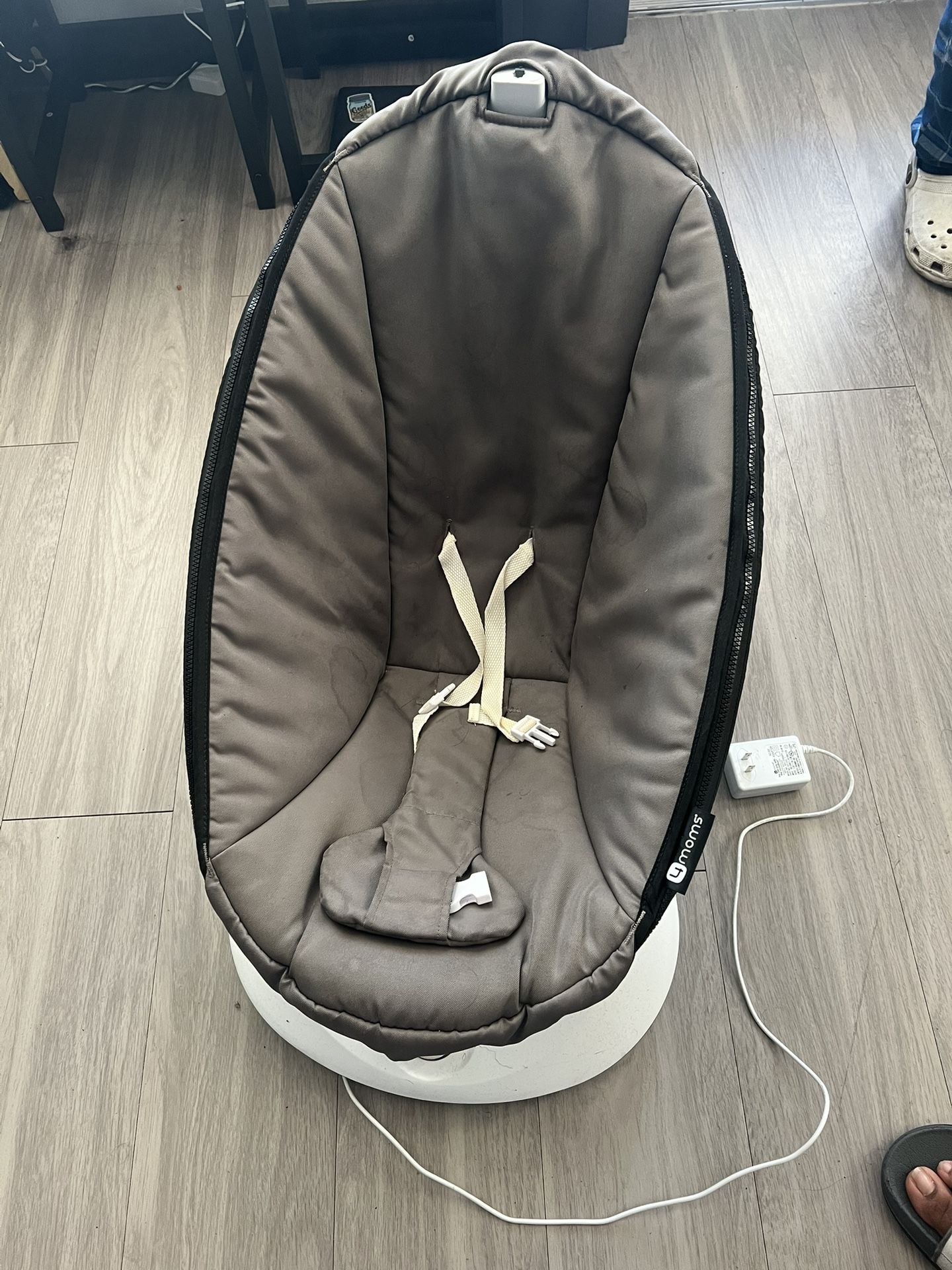 ELECTRIC BABY SWING ROCKER