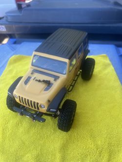 Axial SCX24