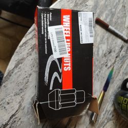Wheel Lug Nuts That Fits Multiple Rams