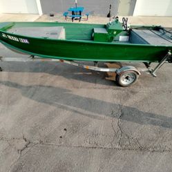 16' Aluminum Boat With 50HP Evinrude Engine And Trailer