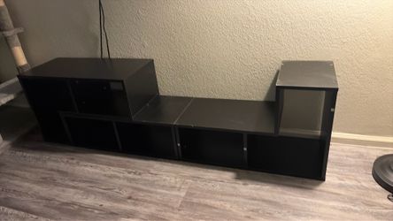 Entertainment center