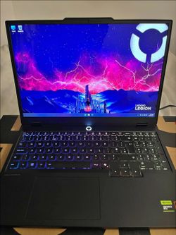Lenovo legion 5  RTX 5060 Laptop