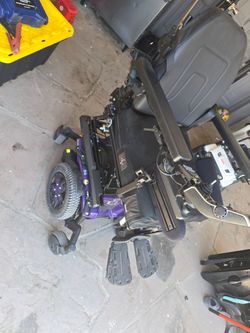 Pride quantum q3  powerchair