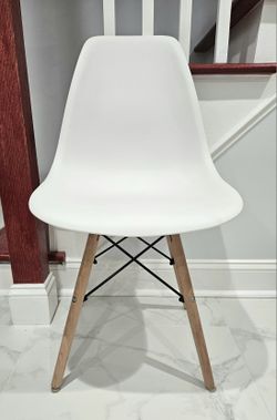 (10) Mid Century Modern Dining Chairs - White