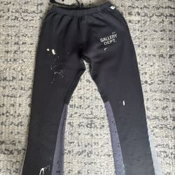 Gallery Department GD Logo Flare Sweatpants Washed Black