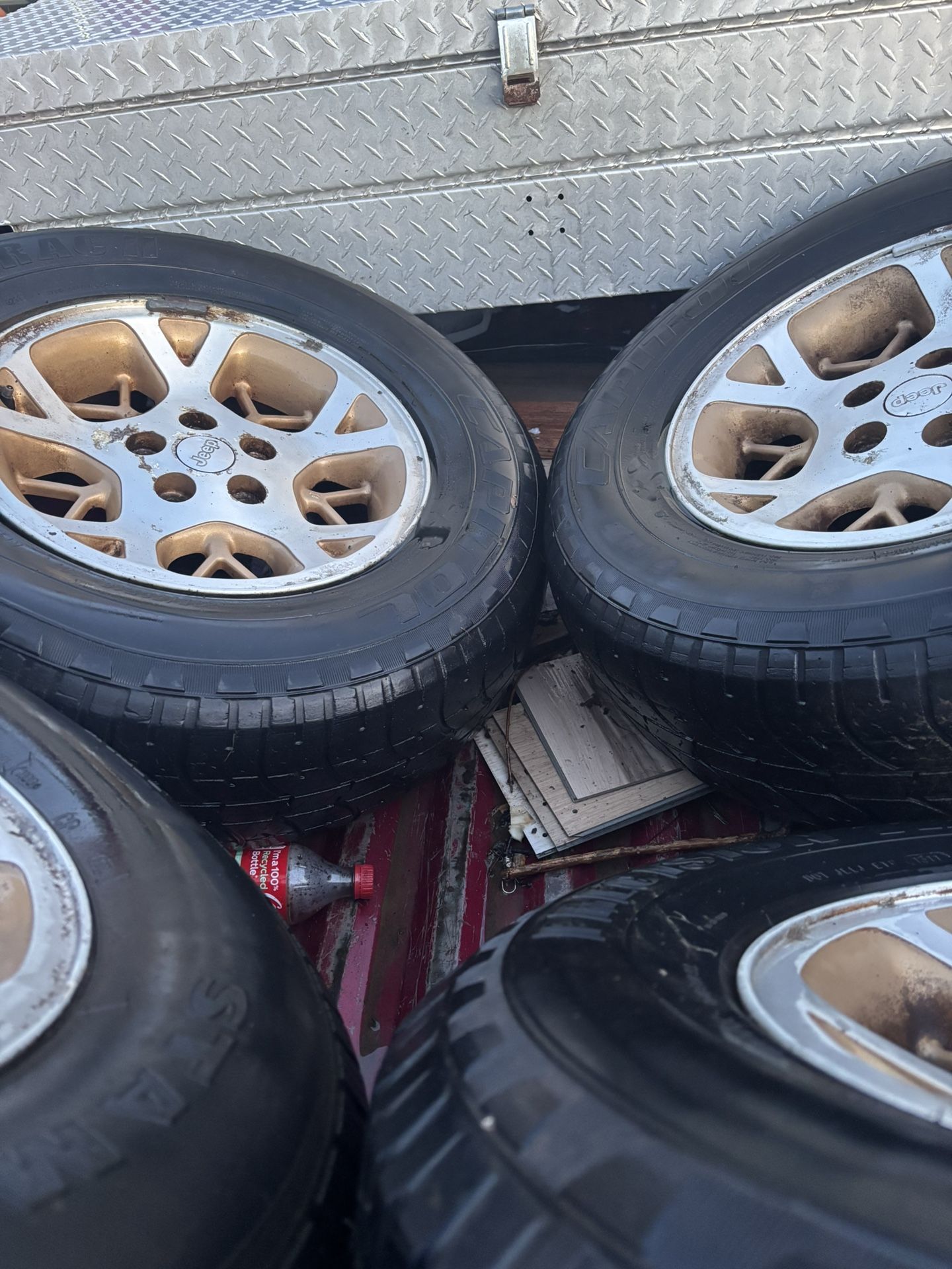 96-2000 Jeep Grand Cherokee Stocks