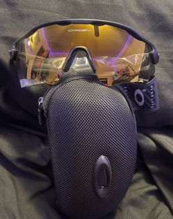 oakley shades gold